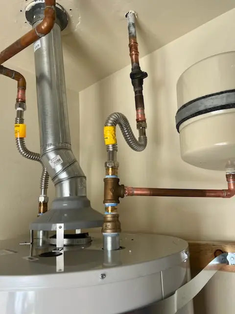 Water heater installation and plumbing repair in North Columbia